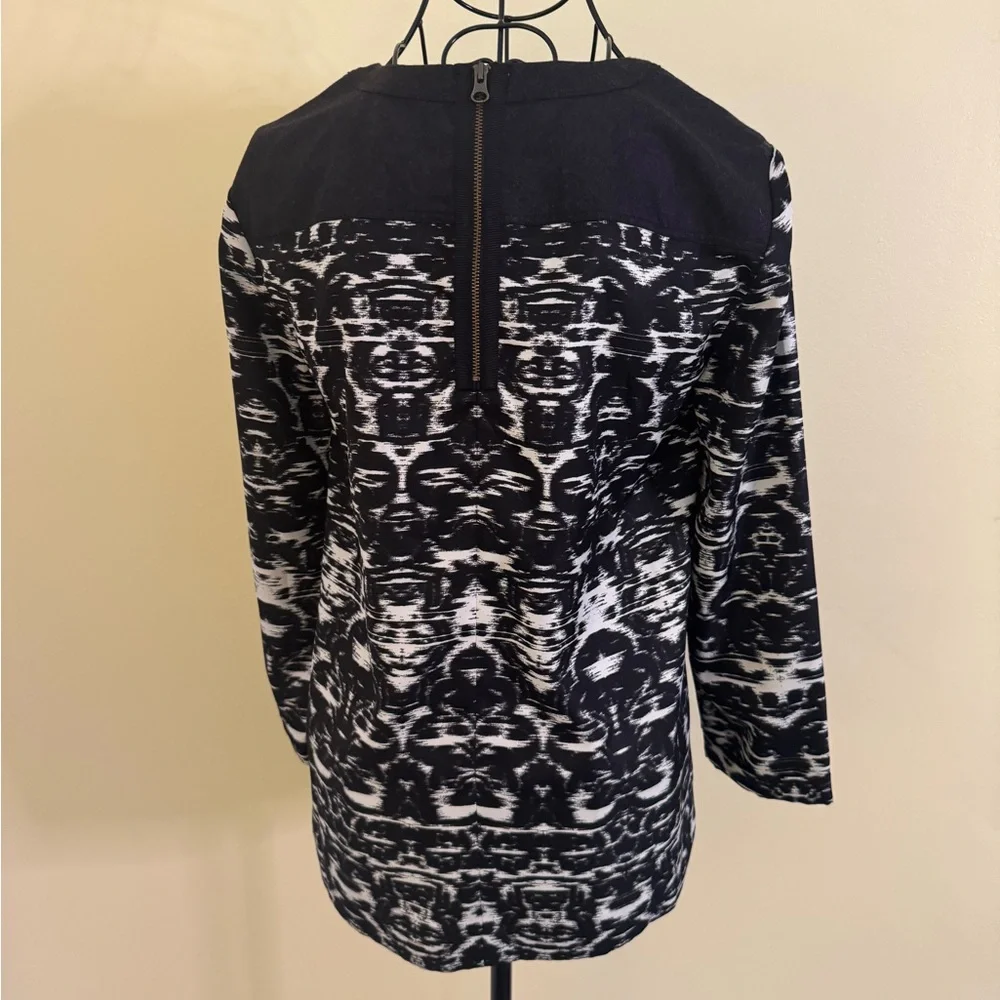 J. Crew Black & White Ikat Blouse Top Size 0